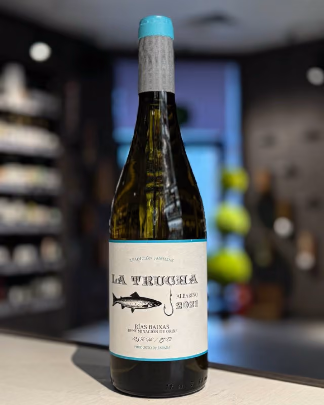 Вино Notas Frutales, "La Trucha" Albarino, Rias Baixas DO, 2021